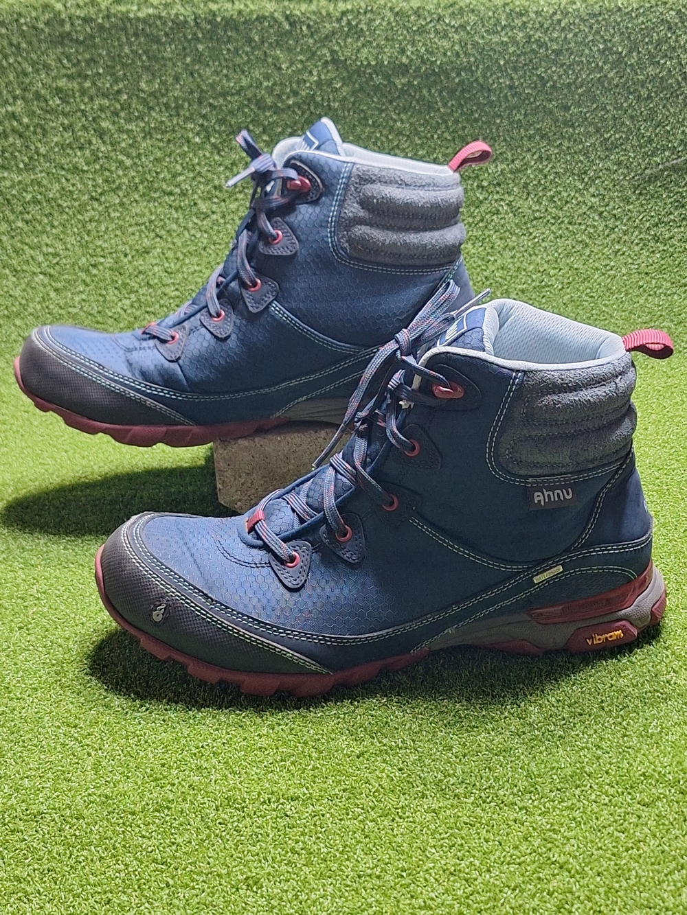 Ahnu Sugarpine Waterproof Boot Blue Spell Vibram Hiking Boots Women's Size 10